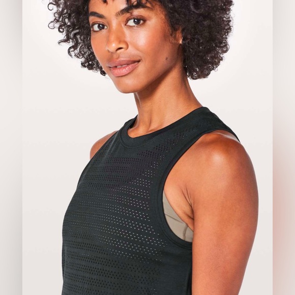 Lululemon Breeze By Muscle Tank II
Black / Black size 4 - Picture 3 of 7